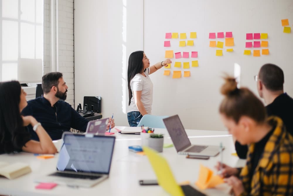 Cómo-desplegar-una-Intranet-de-SharePoint-en-Teams-con-Viva-Connections- Itequia
