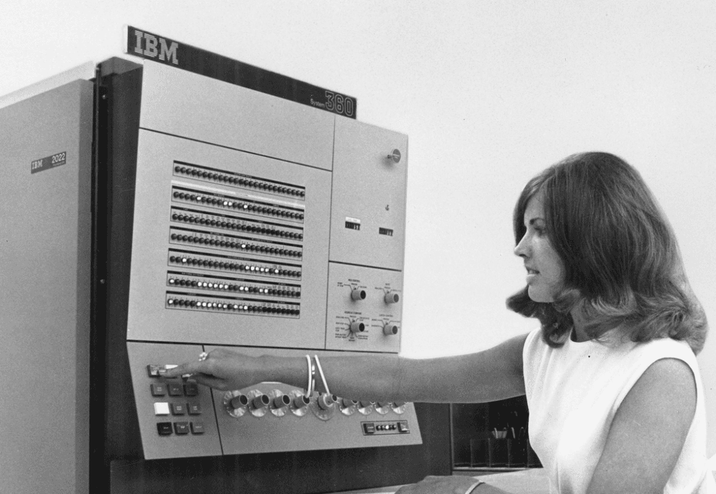 Historical IBM computer system from the 1960s, representing the development of standardized operating systems like DOS/360.