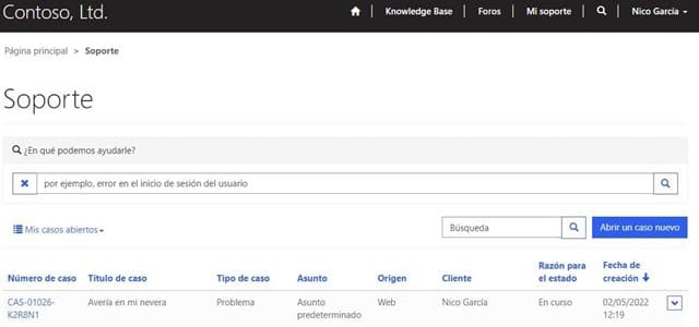 Overview of open support cases in Contoso’s portal, including case CAS-01026-K2R8N1 titled 'Avería en mi nevera'.